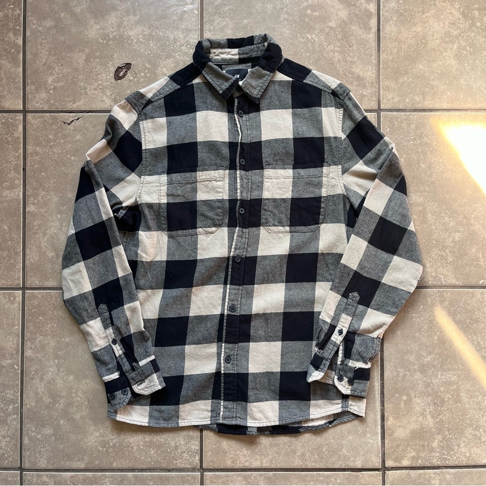 H&M Black and White Plaid Casual Shirt